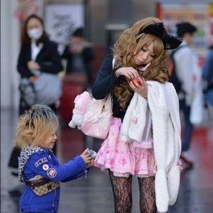 Meet your Posher, Annie